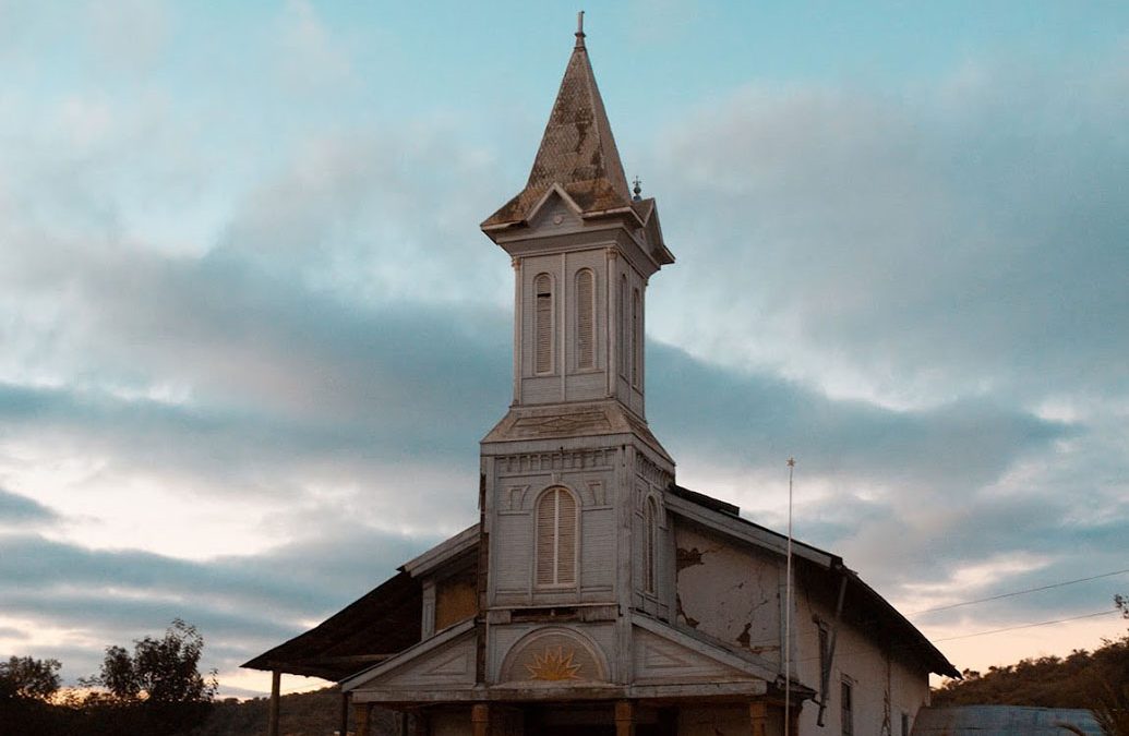 Minga para la Iglesia de Loica